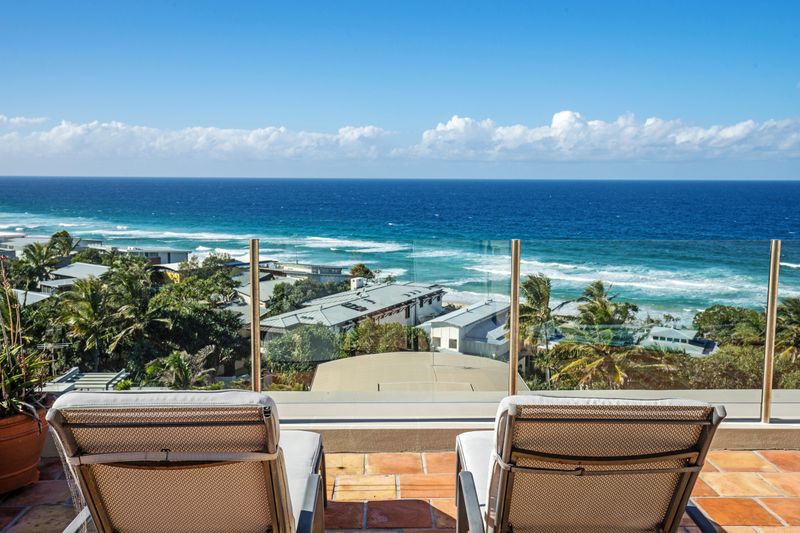 Beachfront accommodation Sunshine – from pet friendly to luxury!